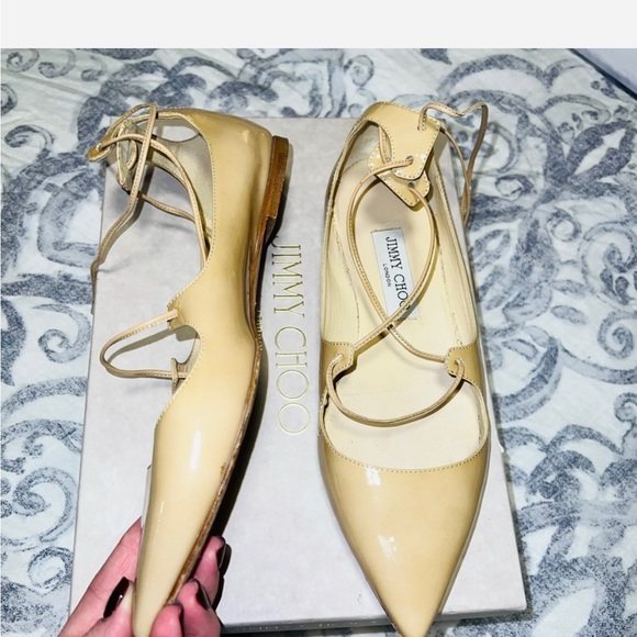 Free shipping Valentine’s flat
💯%Authentic Jimmy Choo Vita Flat - Picture 6 of 7